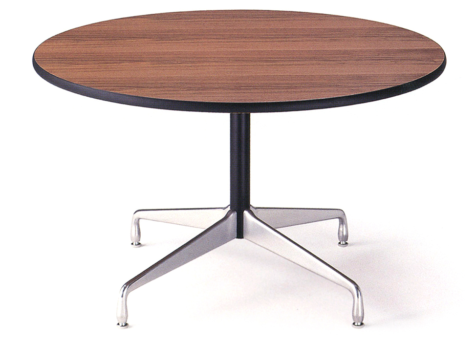 Eames Segmented Table von Vitra